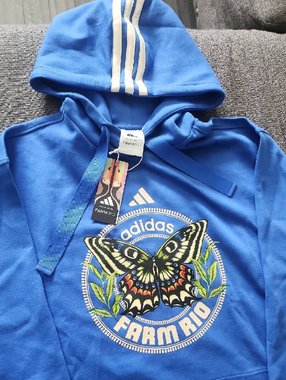 adidas Womens Farm Rio Hooded Sweatshirt NWT size Small - Picture 4 of 4